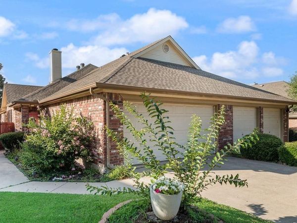3205 Cape Cod Court, Arlington, TX 76017