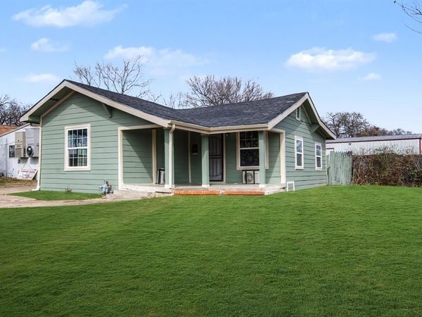 4225 Avenue M, Fort Worth, TX 76105
