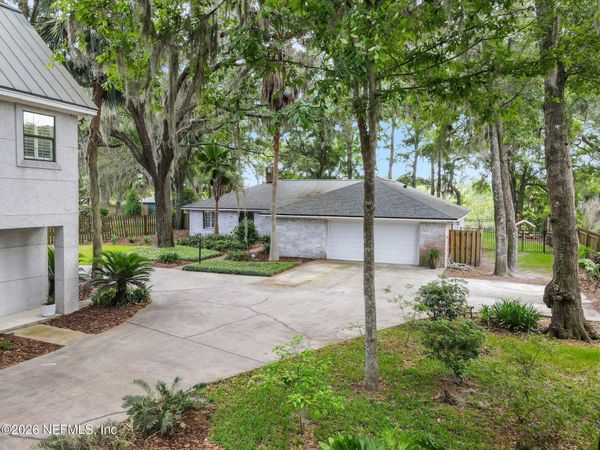 86183 MEADOWFIELD BLUFFS Road, Yulee, FL 32097