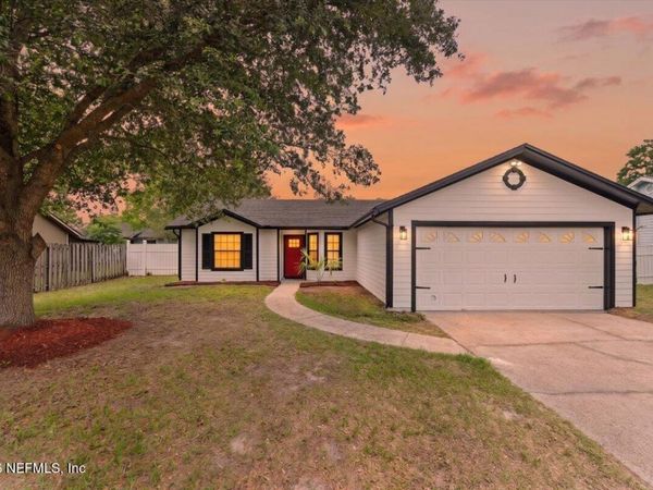 640 RADNOR Lane, Jacksonville, FL 32221