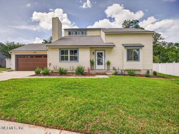 11557 BROAD LEAF Drive, Jacksonville, FL 32225