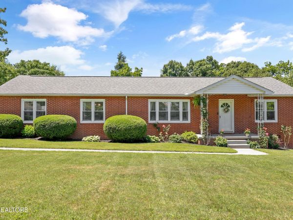 143 Fairview Drive, Maryville, TN 37803