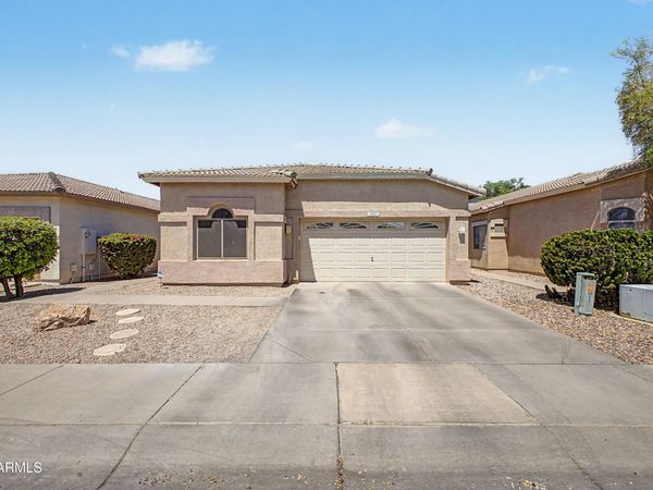 1032 S CERISE, Mesa, AZ 85208