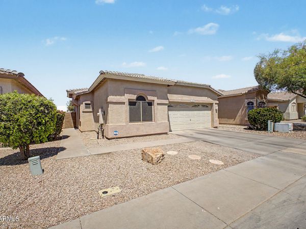 1032 S CERISE, Mesa, AZ 85208