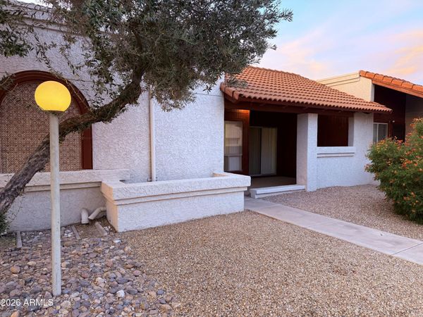 10807 W NORTHERN Avenue, Unit 131, Glendale, AZ 85307