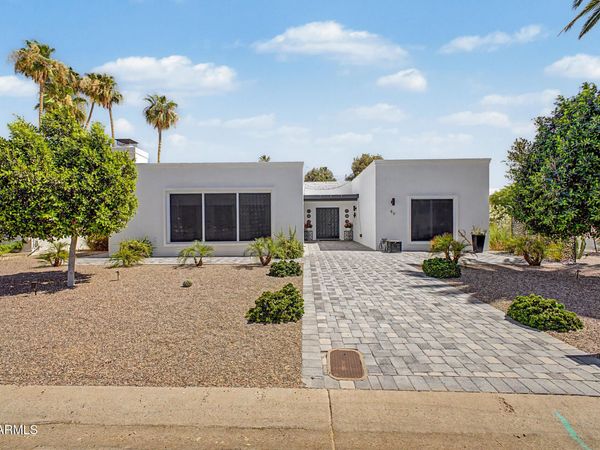 49 E TAM OSHANTER Drive, Phoenix, AZ 85022
