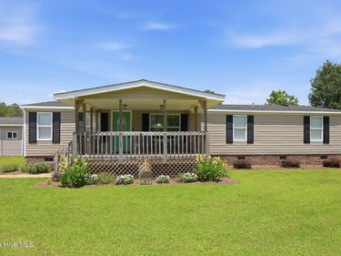 204 Kings Parkway, Hubert, NC 28539