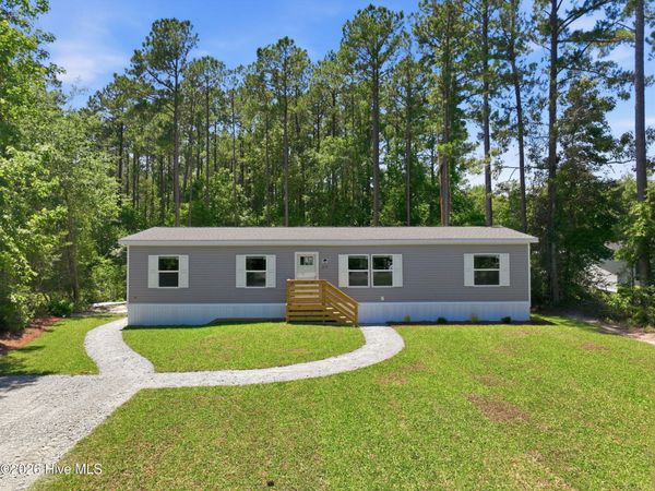317 N Red Maple Court, Swansboro, NC 28584