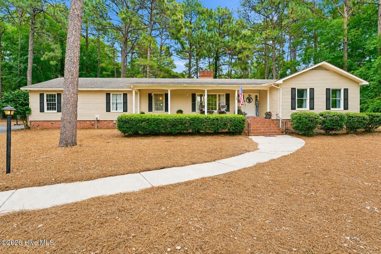 130 Hillwood Court, Southern Pines, NC 28387 Main Photo