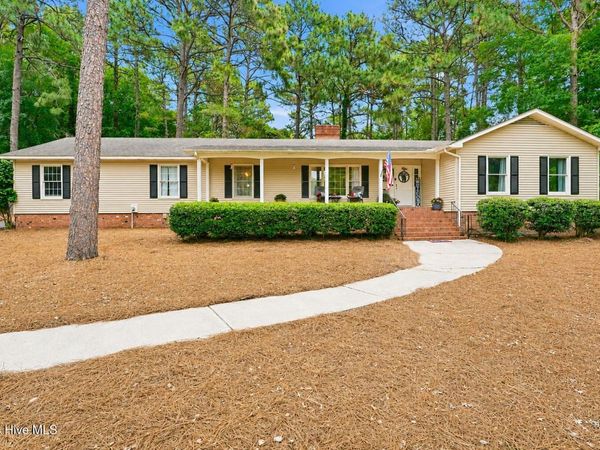 130 Hillwood Court, Southern Pines, NC 28387