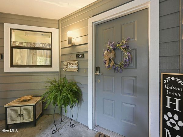 732 Azalea Drive, Unit 409, Hampstead, NC 28443