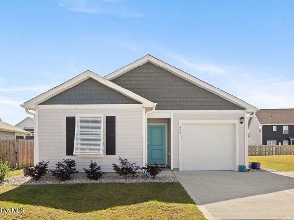 316 Cleat Drive , Surf City, NC 28445