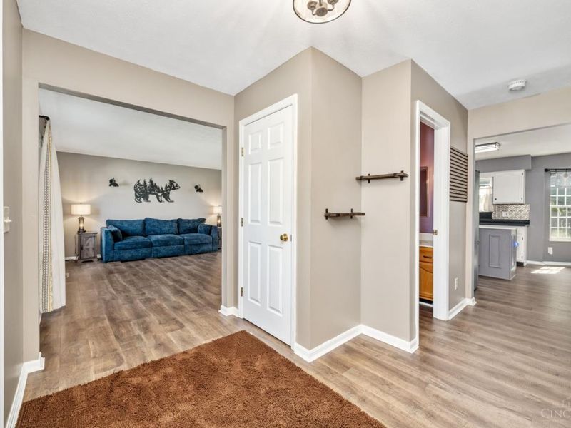 943 Saffron Lane, Miami Twp, OH 45150 Photo 8