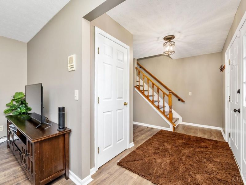 943 Saffron Lane, Miami Twp, OH 45150 Photo 9