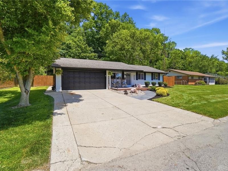 170 Belair Circle, Bellbrook, OH 45305 Photo 1