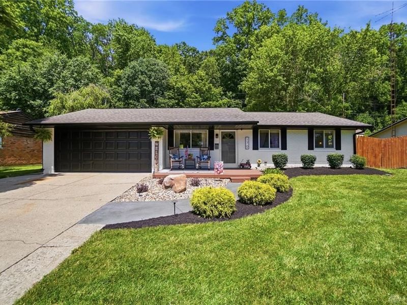 170 Belair Circle, Bellbrook, OH 45305 Photo 3