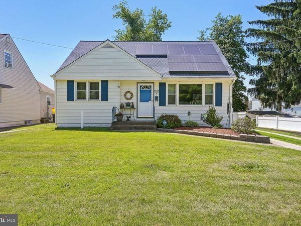 5524 WAYNE AVENUE, PENNSAUKEN, NJ 08110