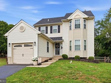 810 ELIZABETH COURT, COLLEGEVILLE, PA 19426