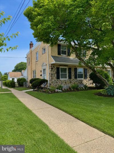 1024 W BRIDGE STREET , PHOENIXVILLE, PA 19460
