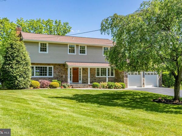 22 CLEVELAND CIRCLE , SKILLMAN, NJ 08558