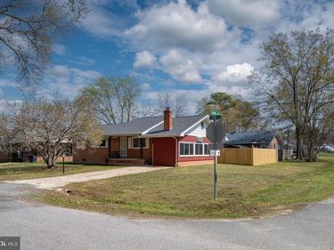 160 12TH ST. , COLONIAL BEACH, VA 22443