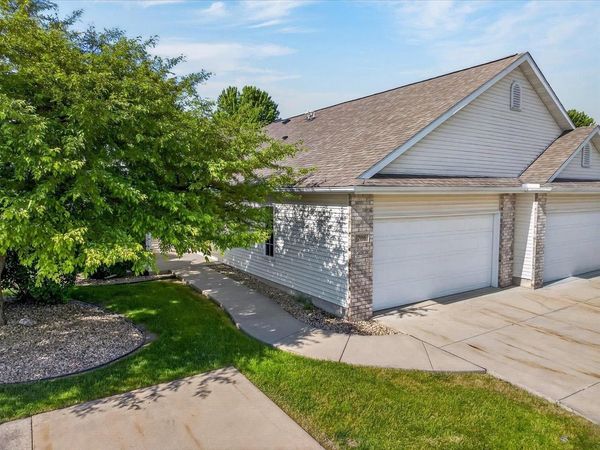 706 Creek Edge Drive, Unit 5, Deforest, WI 53532