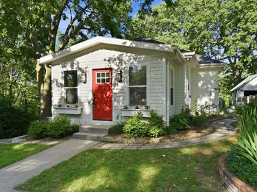 720 HAZEL Street, COUNCIL BLUFFS, IA 51503