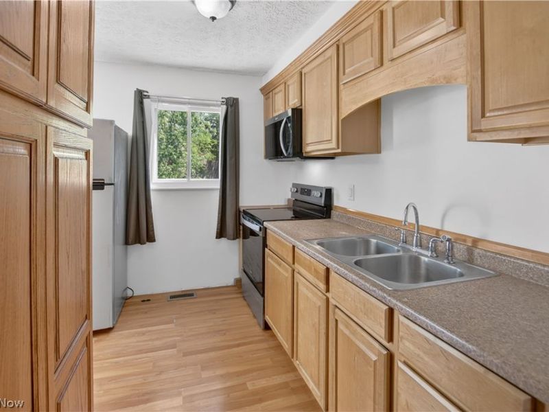 3234 Fillmore Drive, Brunswick, OH 44212 Photo 6