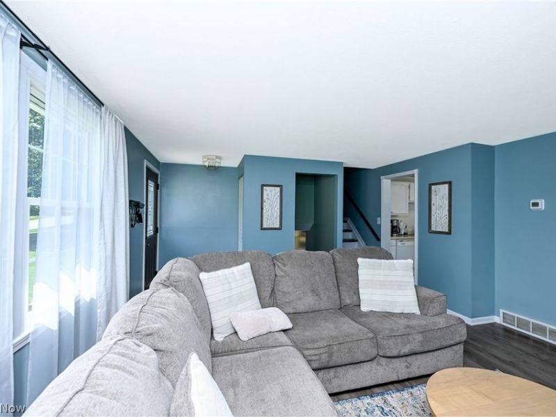 4092 Hummingbird Trail, Stow, OH 44224 Photo 10