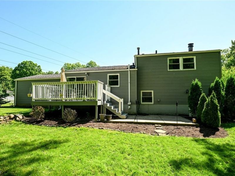 4092 Hummingbird Trail, Stow, OH 44224 Photo 2