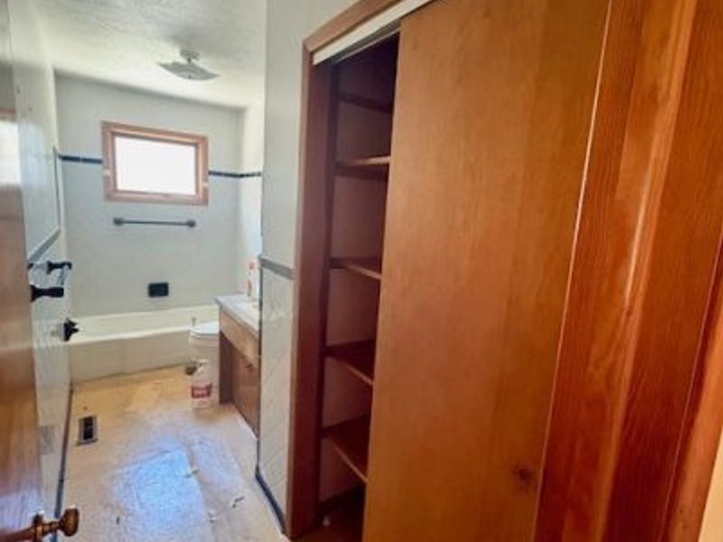 451 9th Street , Elyria, OH 44035 Photo 8