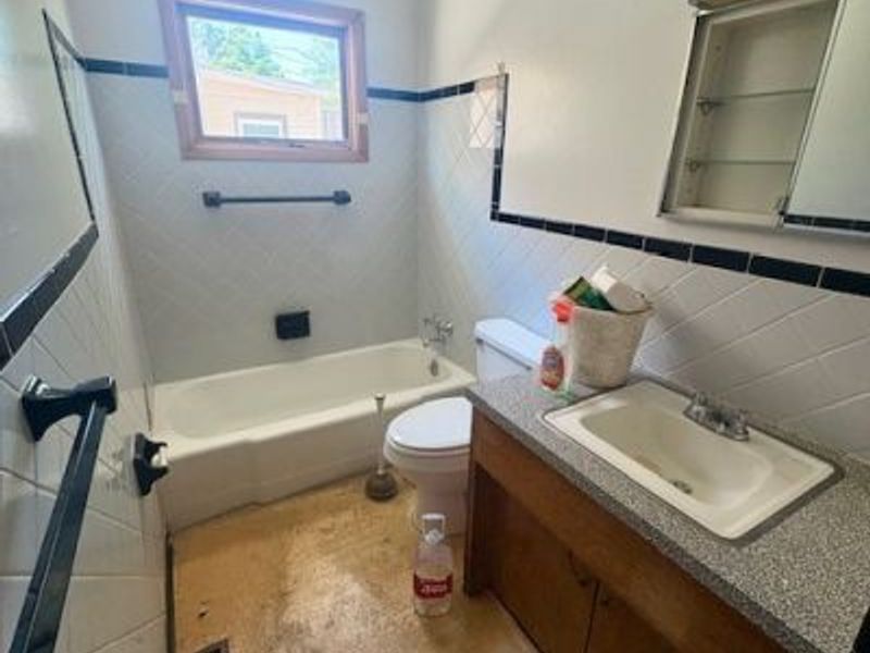 451 9th Street , Elyria, OH 44035 Photo 9