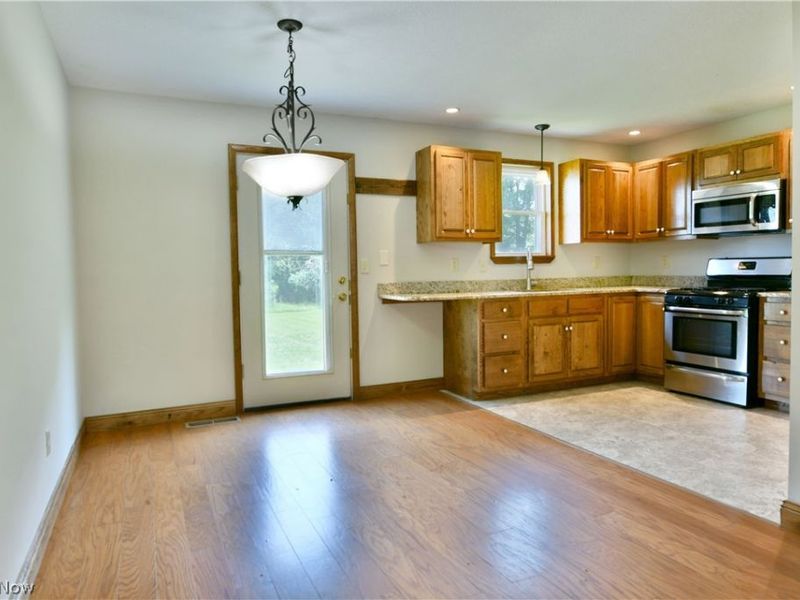 754 Warner Road , Brookfield, OH 44403 Photo 14