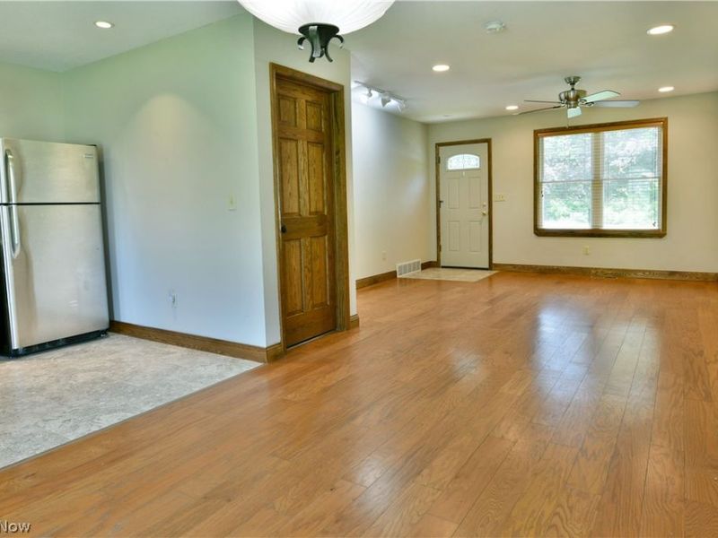 754 Warner Road , Brookfield, OH 44403 Photo 17