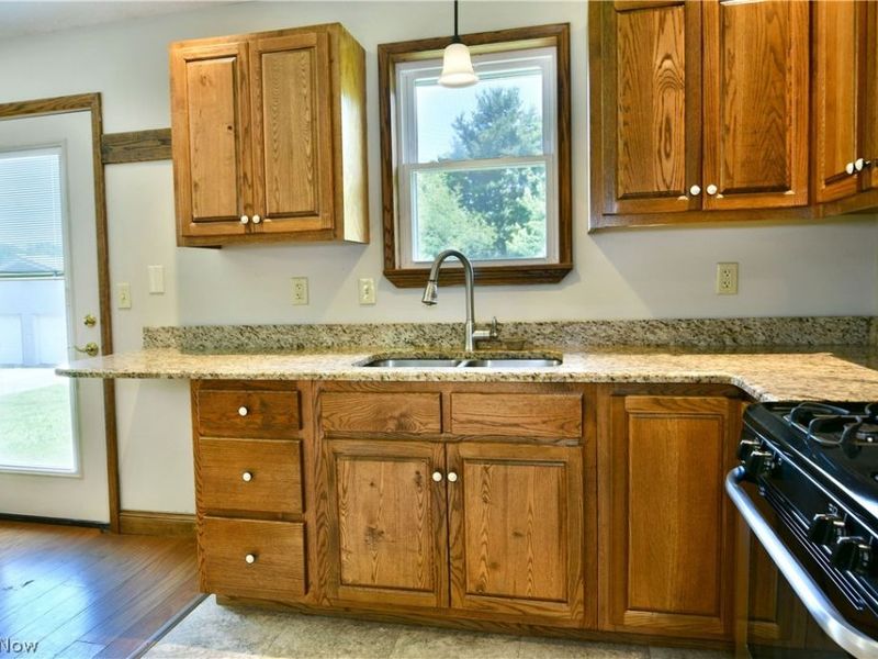 754 Warner Road , Brookfield, OH 44403 Photo 18