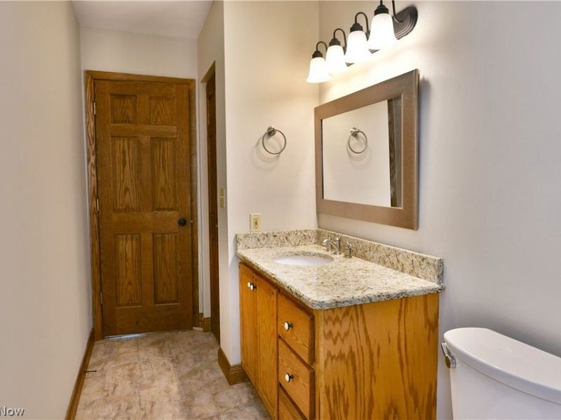 754 Warner Road , Brookfield, OH 44403 Photo 24
