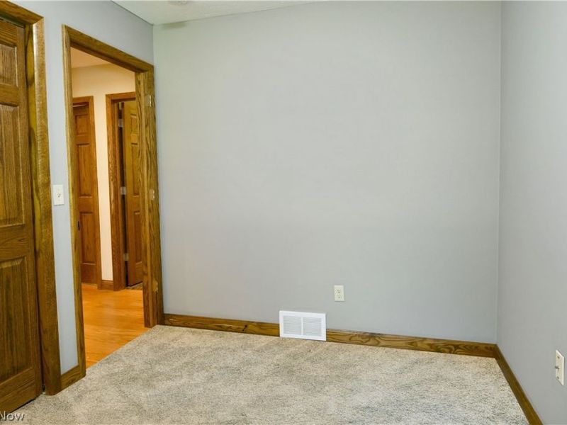 754 Warner Road , Brookfield, OH 44403 Photo 34