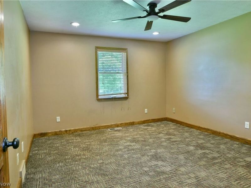 754 Warner Road , Brookfield, OH 44403 Photo 35