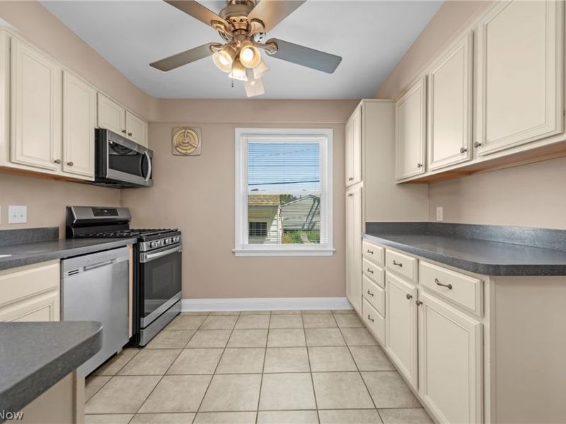 3122 Parklane Drive , Parma, OH 44134 Photo 15