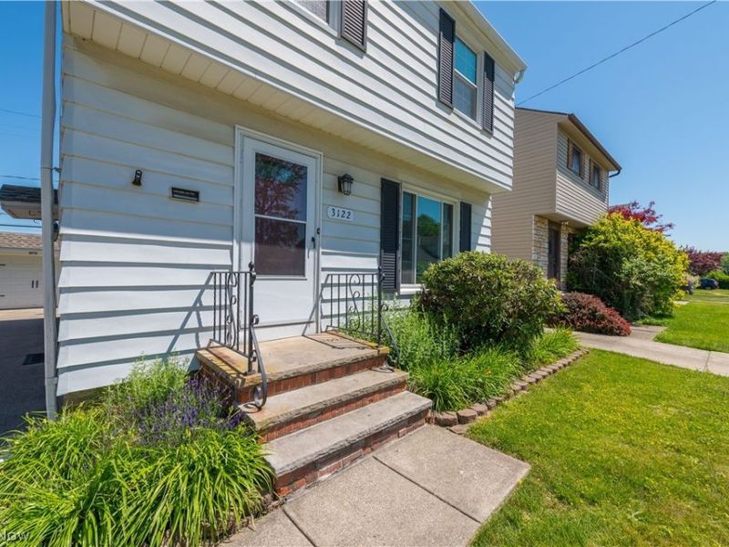 3122 Parklane Drive , Parma, OH 44134 Photo 4