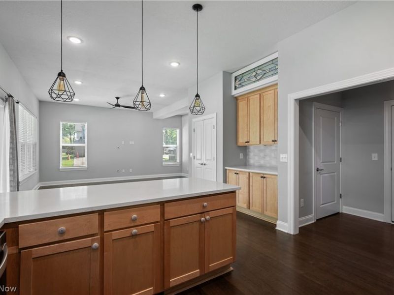 3675 Washington Park Boulevard, Newburgh Heights, OH 44105 Photo 13