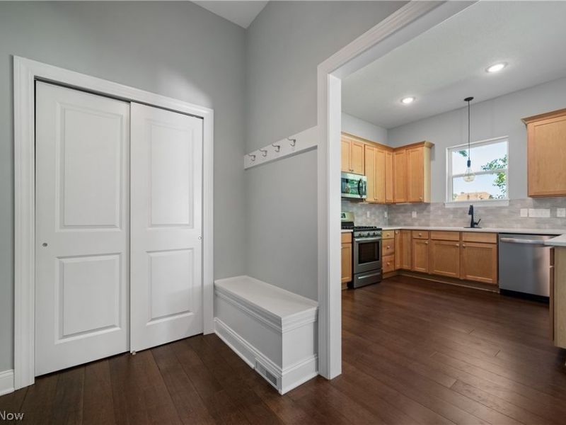 3675 Washington Park Boulevard, Newburgh Heights, OH 44105 Photo 14