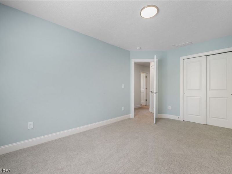 3675 Washington Park Boulevard, Newburgh Heights, OH 44105 Photo 30