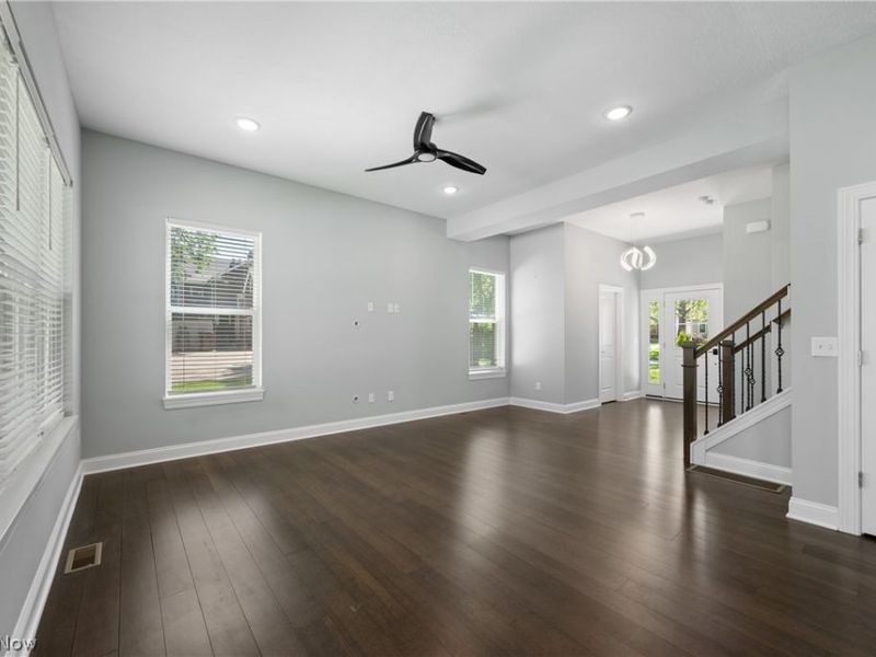 3675 Washington Park Boulevard, Newburgh Heights, OH 44105 Photo 5