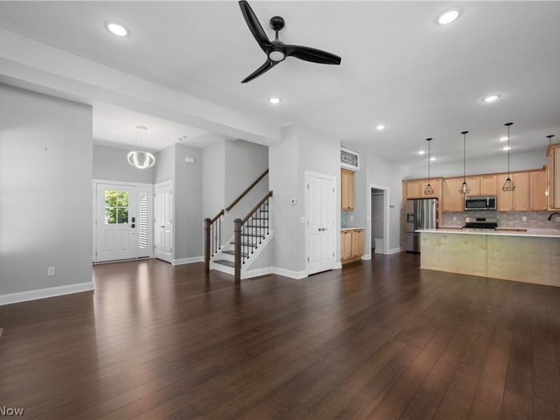 3675 Washington Park Boulevard, Newburgh Heights, OH 44105 Photo 6