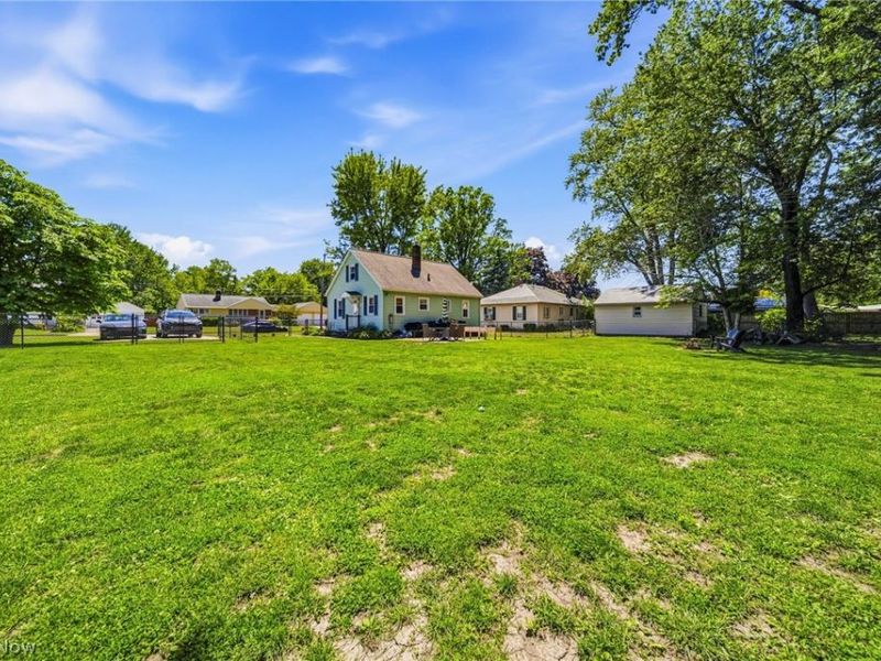 2027 W 16th Street , Ashtabula, OH 44004 Photo 3