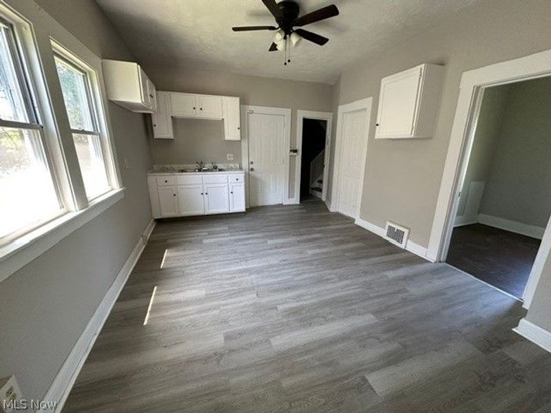 3578 E 76 Street , Cleveland, OH 44105 Photo 10
