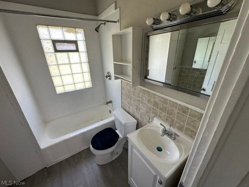 3578 E 76 Street , Cleveland, OH 44105 Photo 9