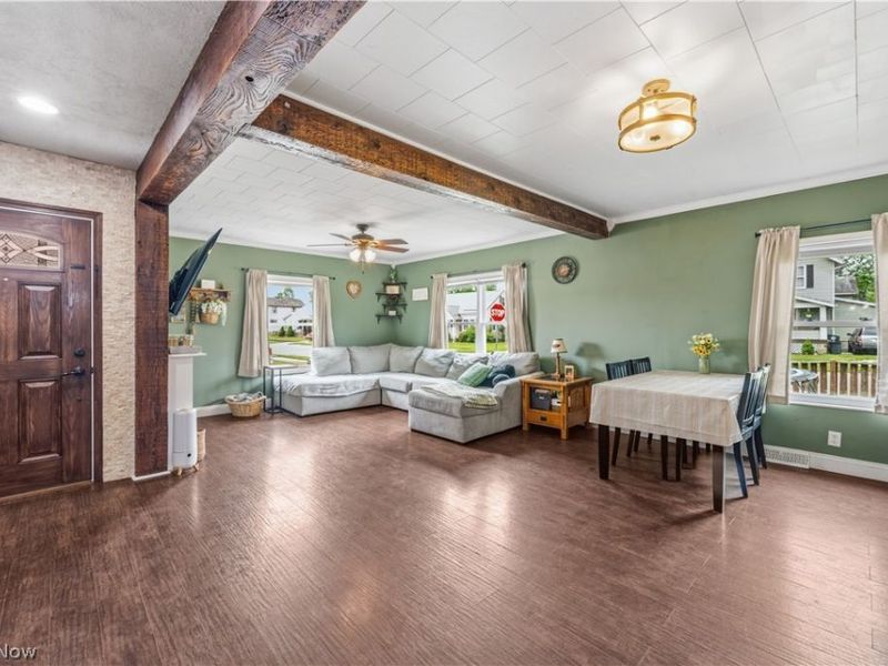529 Park Avenue NW, New Philadelphia, OH 44663 Photo 2