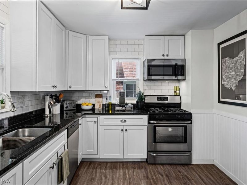 3484 Meadowbrook Boulevard, Cleveland Heights, OH 44118 Photo 19